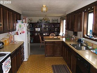 3rd image of 15504 NE 62nd St