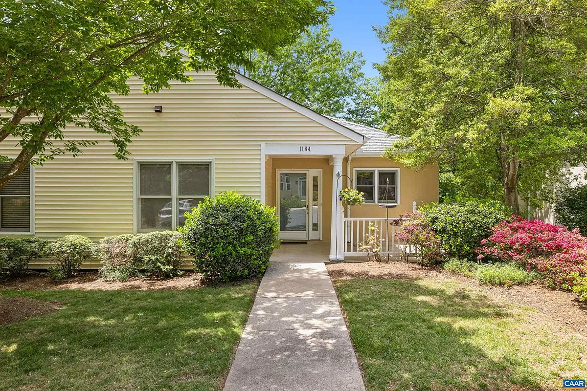 Building Photo - 1184 Partridge Ln #1