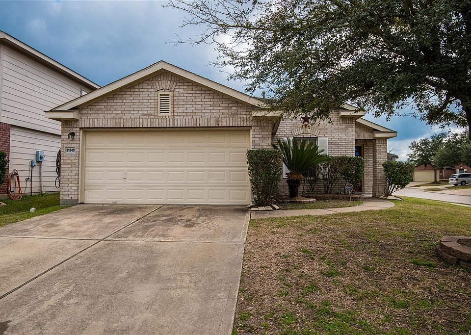 1st image of 21843 Trailwood Manor Ln