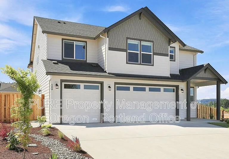 582 NE Alderwood Dr — Photo 36