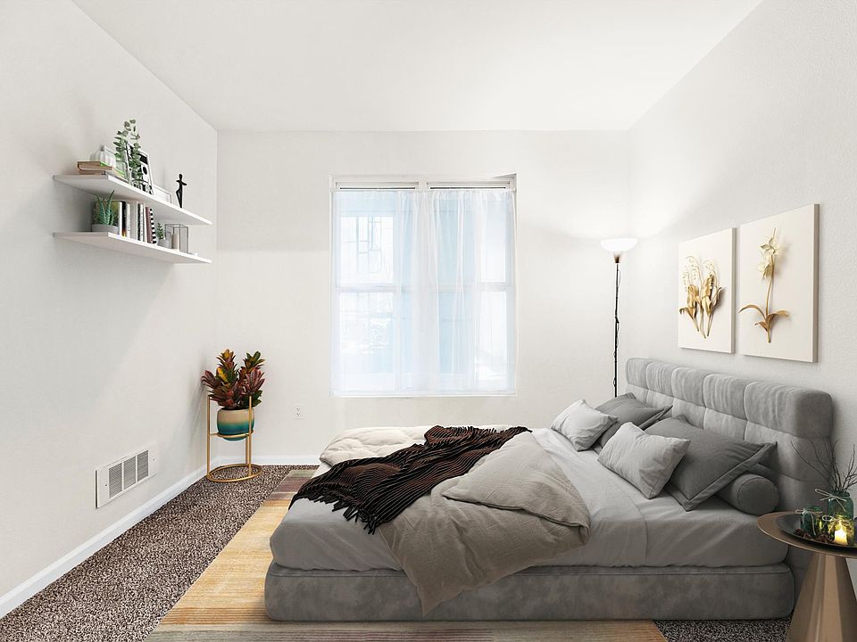 Second bedroom with large closet
