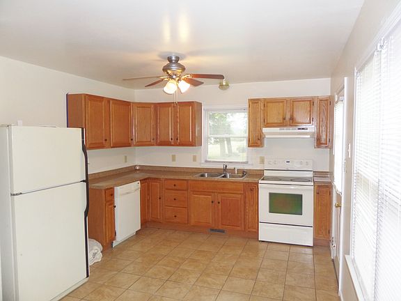 2nd image of 20308 Stonewood Manor Dr