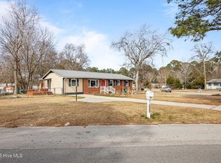 318 Woodhaven Dr, Havelock, NC 28532