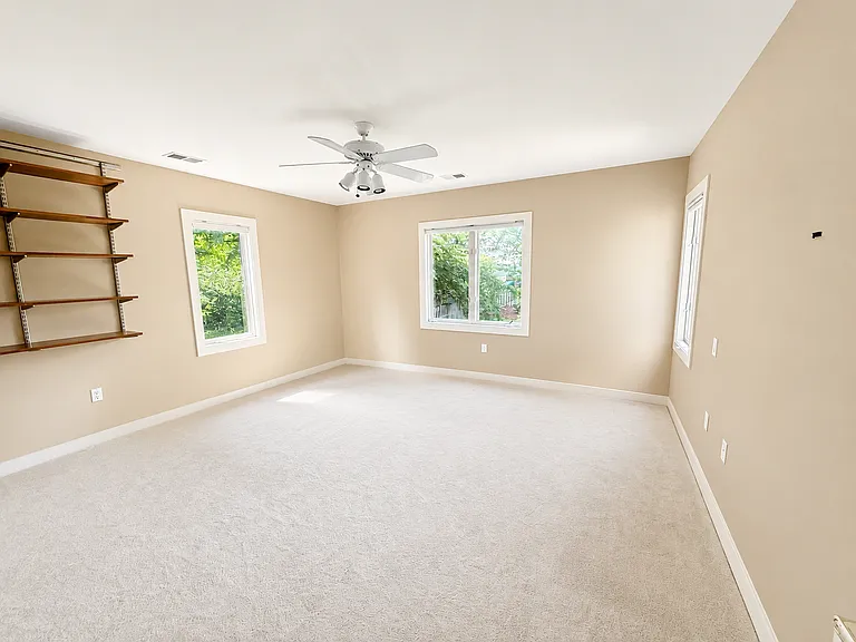 7204 Elizabeth Dr — Photo 18