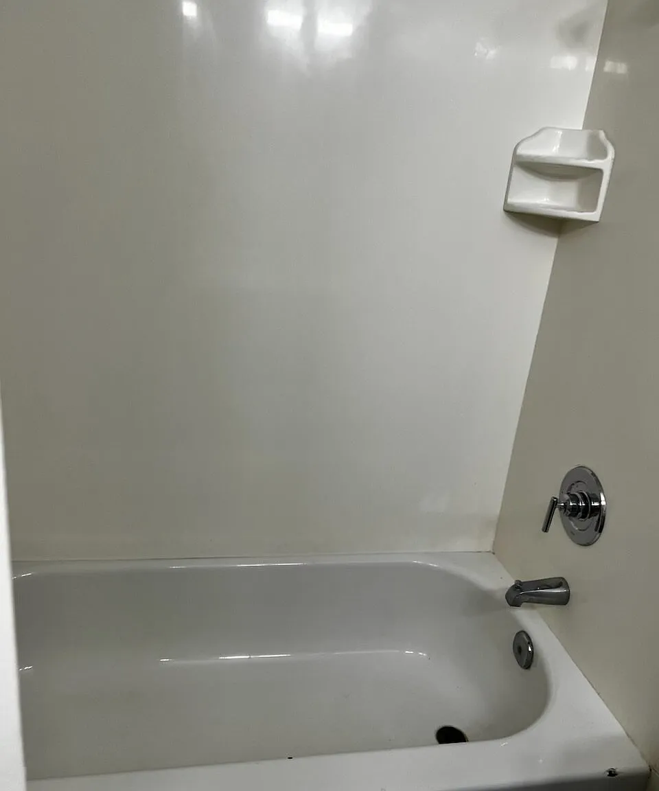2 bed, 1.0 bath, $1,250 — Photo 4