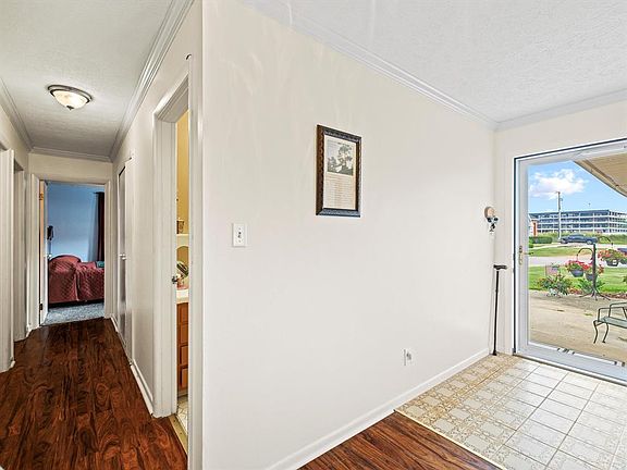 2nd image of 3842 S Griffith Ave