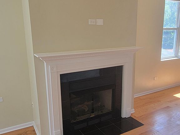 5th image of 7606 S Yates Blvd #1