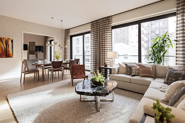 Sold by Corcoran | media 24