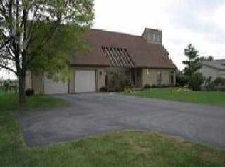 21900 W Hellwig Rd, Genoa, OH 43430