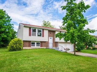 1828 Del Rio Dr, Hamilton, OH 45013