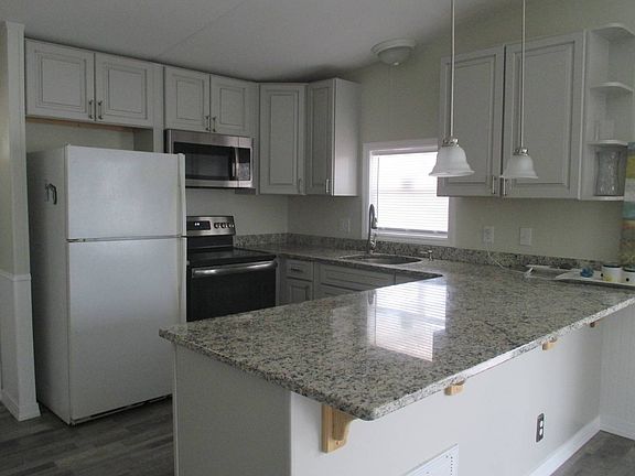 5th image of 14405 Palencia St #3076