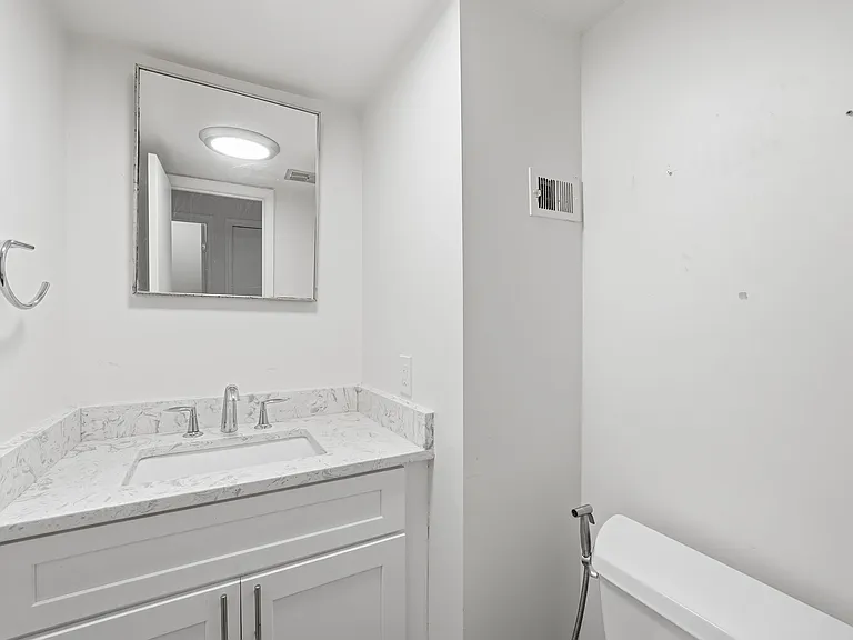 1603 Ingram Ter — Photo 22