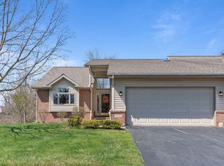 1217 Mountain Ash Dr, Brighton, MI