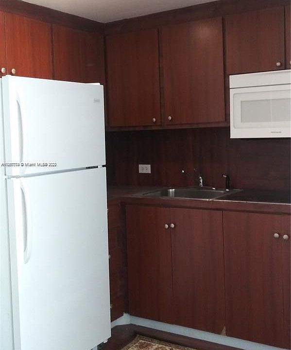 1st image of 7904 West Dr APT 606