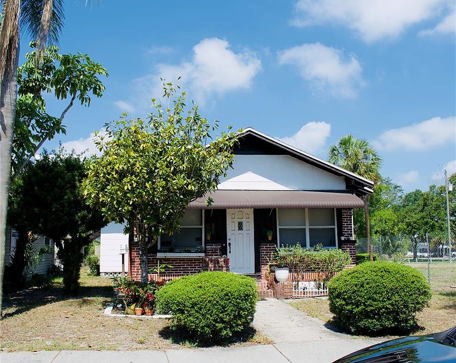 1st image of 360 14th St N