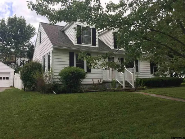 111 Mathias Ave, Amsterdam, NY 12010