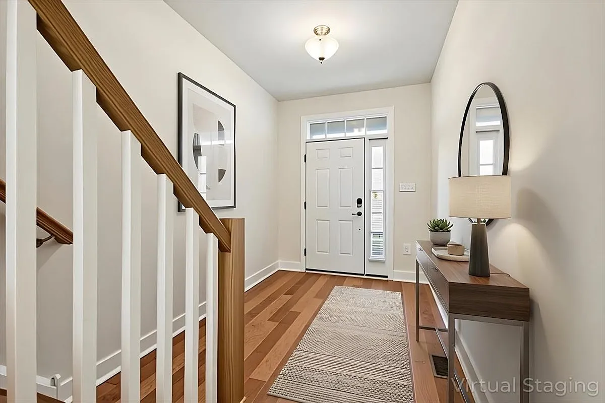 3 bed, 3.5 bath, 3000 sqft, $5,350 — Photo 2
