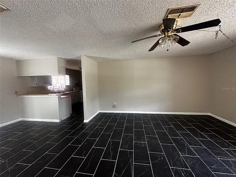 66 Silver Ln — Photo 2