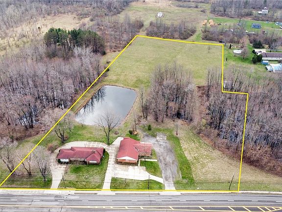 4th image of 5500 N Ridge Rd