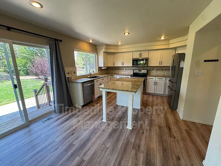1148 Dream Lake Ct — Photo 18