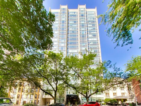 2728 N Hampden Ct APT 210, Chicago, IL 60614