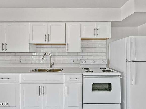 5th image of 6938 W Campbell Ave