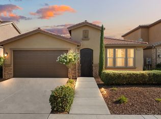 5989 W Turtle Bay Dr, Fresno, CA 93722
