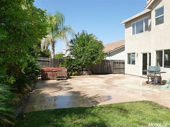 4th image of 212 Mike Gartrell Cir