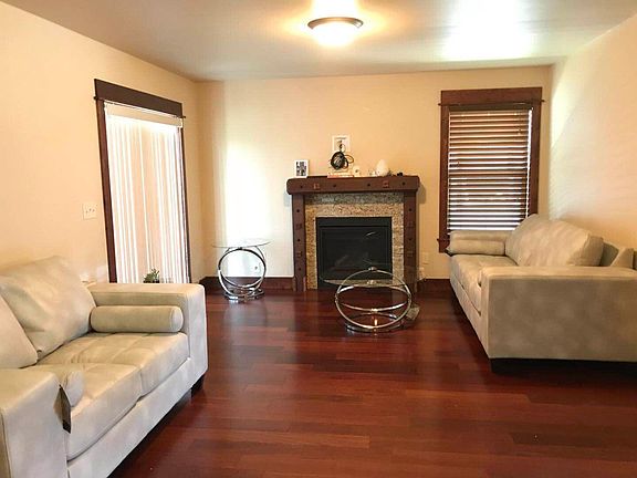 2nd image of 725 Sheridan Ave