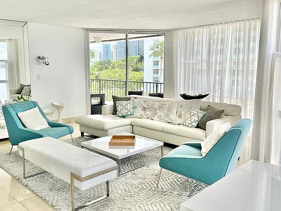 2nd image of 1865 Brickell Ave APT A408