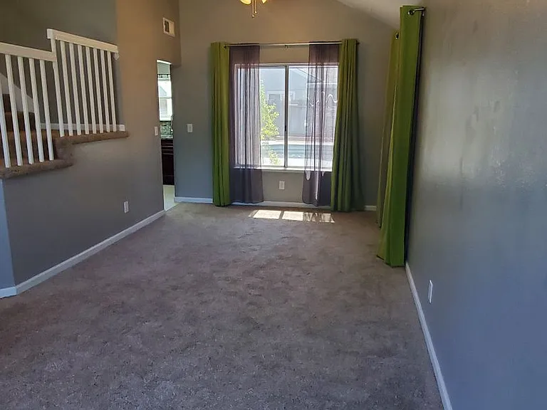 8700 Brittany Park Dr — Photo 15
