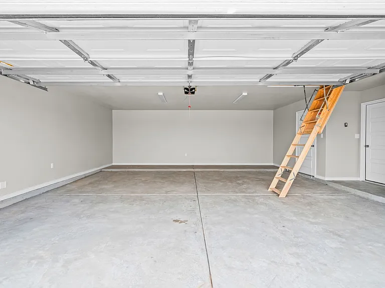 11409 N Cres #2800-B — Photo 37