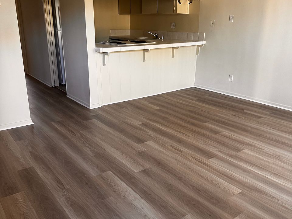 1st image of 203 Montana Ave APT 204