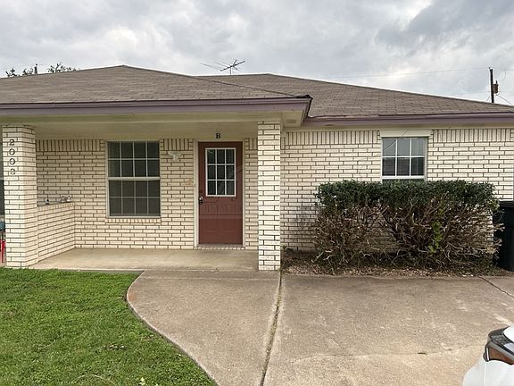 3rd image of 2003 Windward Dr