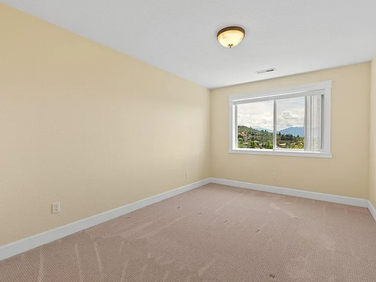 4334 Vineyard Ter — Photo 24