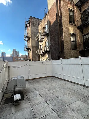 Rented by OGI Management | media 10