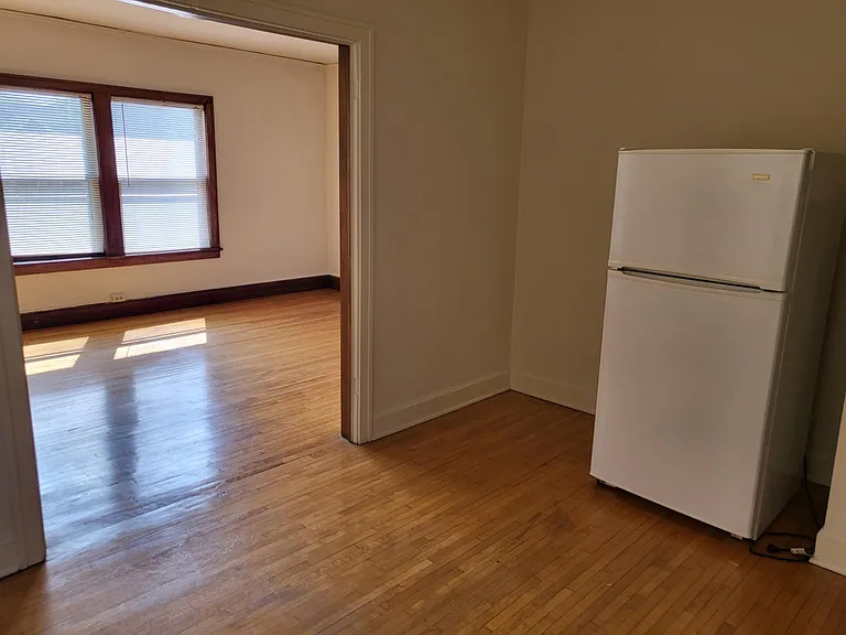 934 Grand Ave — Photo 10