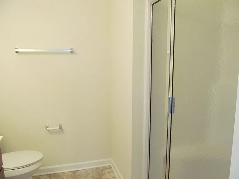 2606 Pennoak Way #F — Photo 11