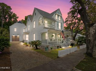 210 W West Street, Southport, NC 28461