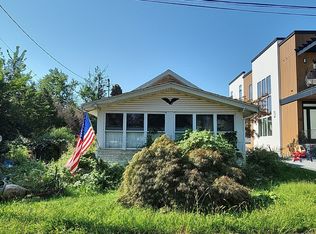 11 Volker Ln, Livingston, NJ 07039