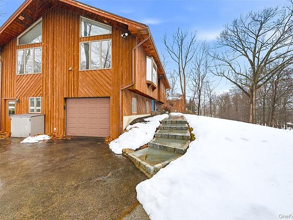 2nd image of 44 Birch Brook Road
