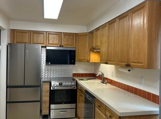 2323 SE Division St, Portland, OR 97214