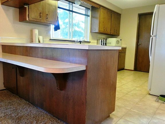 4th image of 5319 Alder Glen Ct SE
