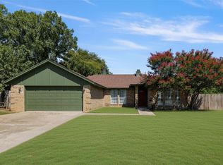 338 Branson Rd, Roanoke, TX 76262