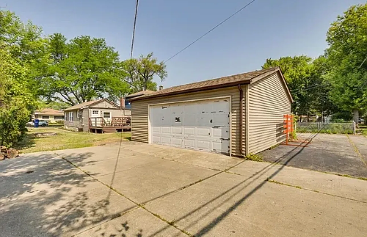 1675 South Cora Street - 1 — Photo 2