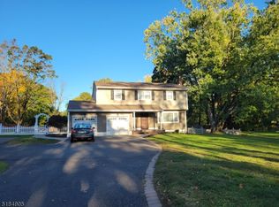 52 Deer Hill Rd, Lebanon, NJ 08833