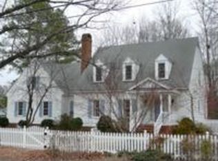 105 N James St, Ashland, VA 23005