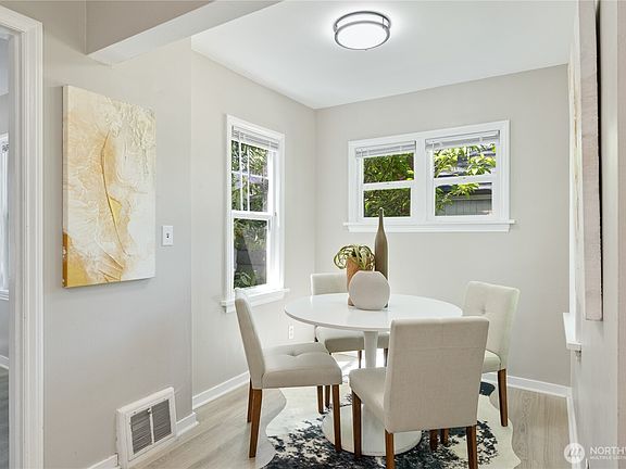 5th image of 9336 35th Avenue NE