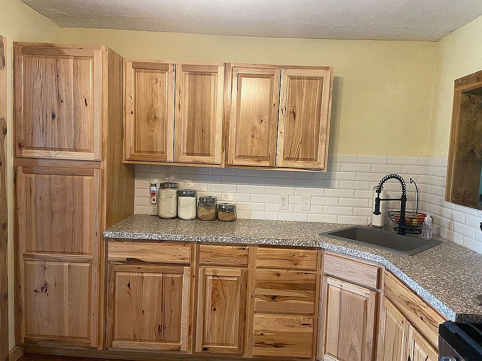 2nd image of 7005 S 69th St