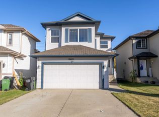 8419 2nd Ave SW, Edmonton, AB T6X 1H5